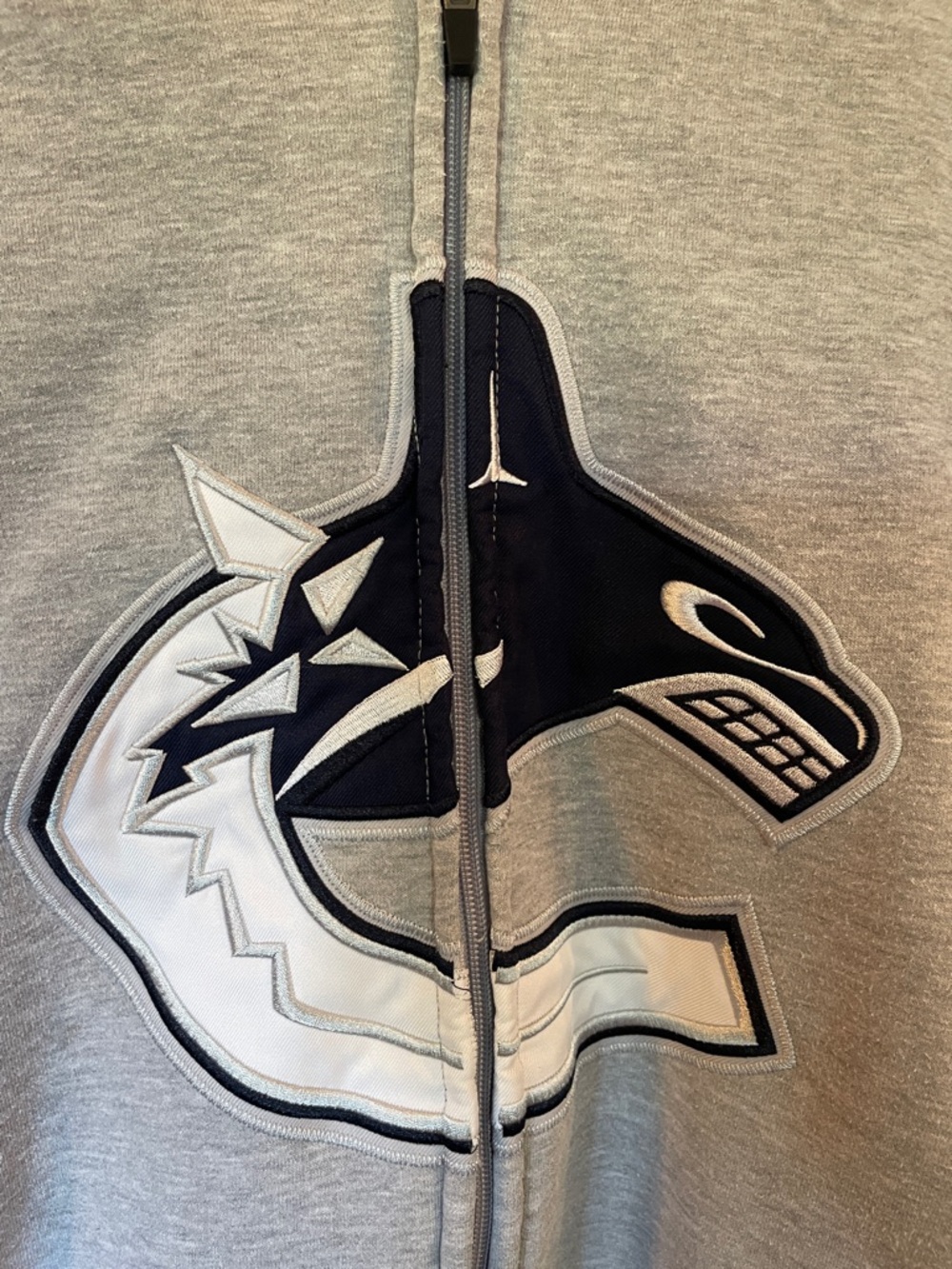 Canucks NHL Two-Tone Zip Hoodie - Picture 4 of 8
